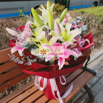 襄阳8支多头百合，万事如意喜上加喜